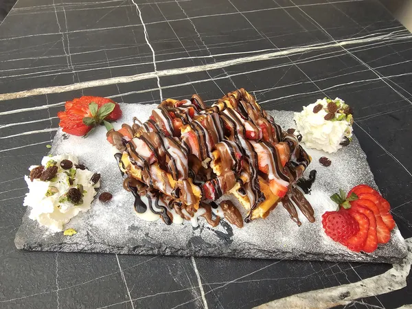 Waffeln mit Erdbeeren